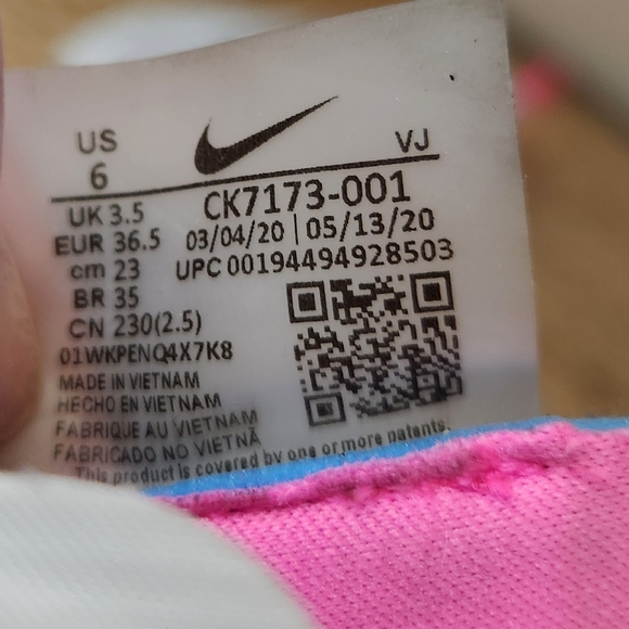 Nike Air Max Up Women's Size 6 Sneakers Grey Pink Crimson - Picture 4 of 14